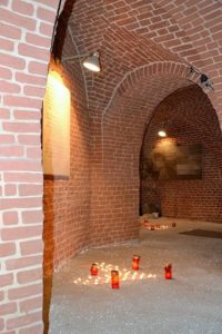 2016-08-28--18-30-02