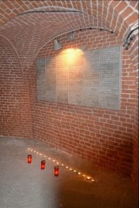 2016-08-28--18-30-11