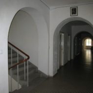 2006-10-01-12-08-04