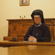 2015-10-19--19-04-00